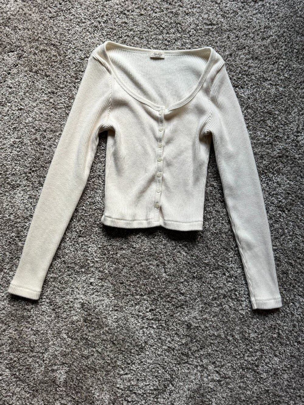 Brandy Melville John Galt Women's Cream Long-Sleeve Button Up Ribbed Shirt